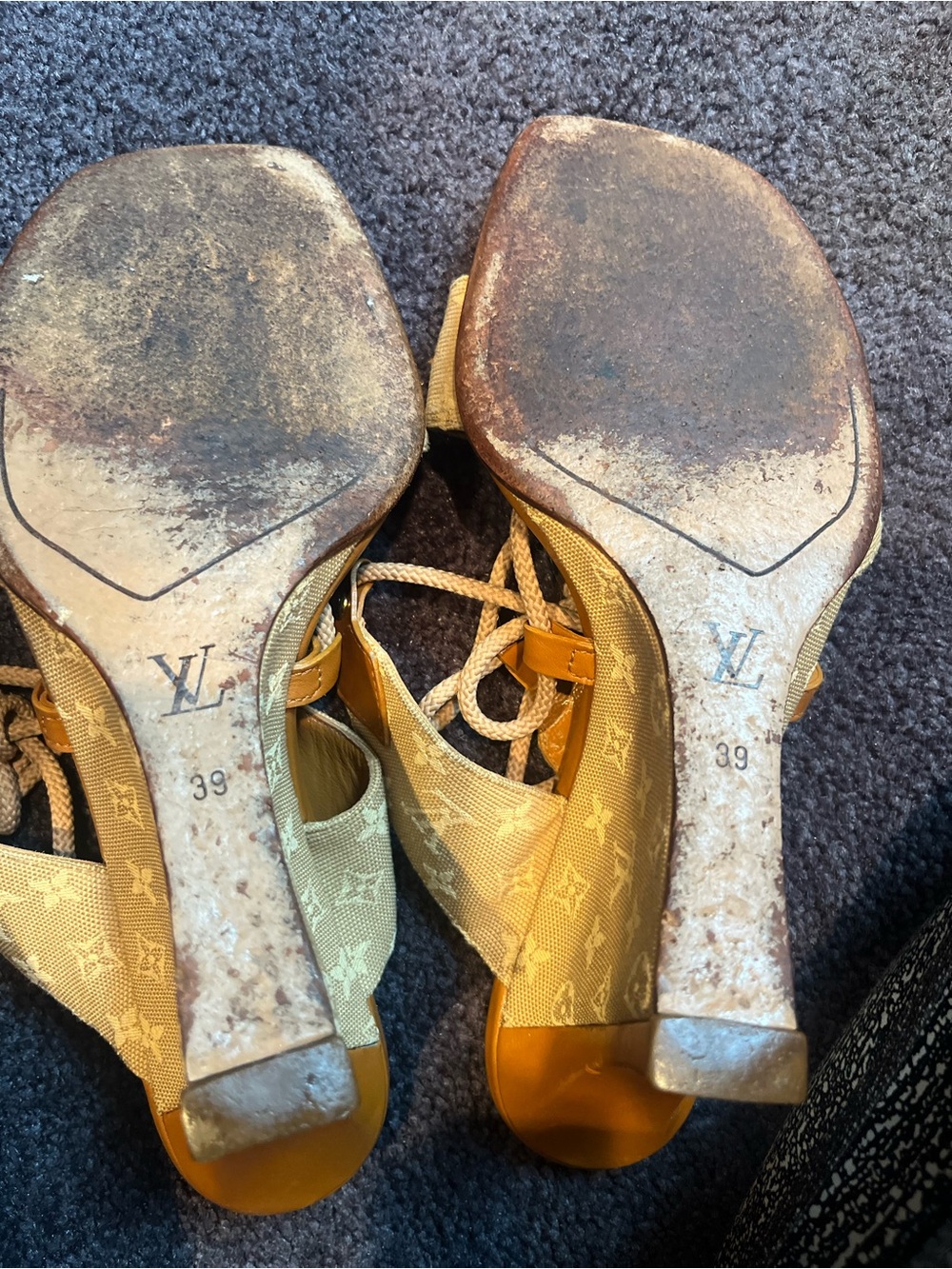 Vintage LoyVuitton Monogram Lucie Beige Mule Wedge Sandals size 39 - Picture 11 of 11